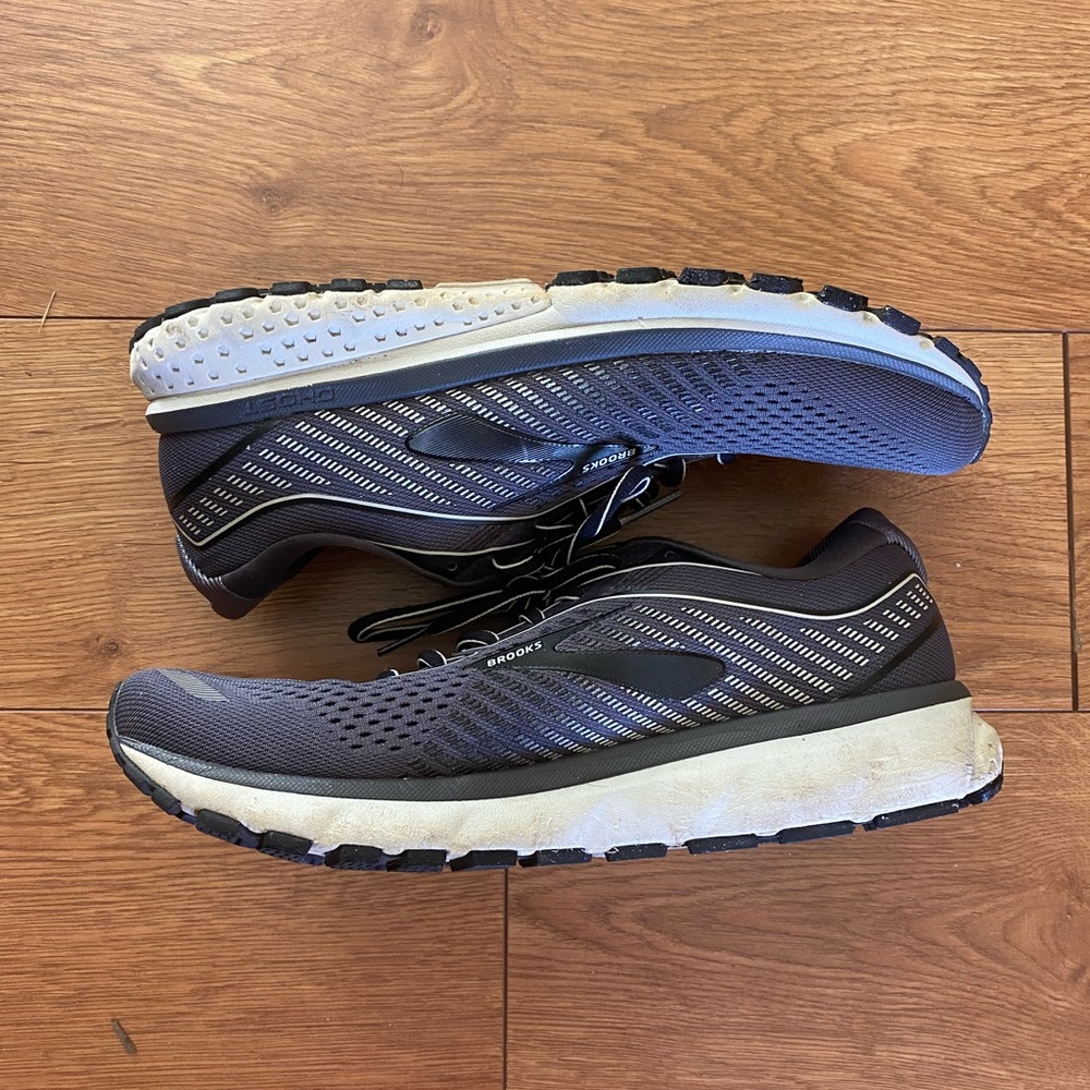 Brooks Ghost 12 Running Shoes